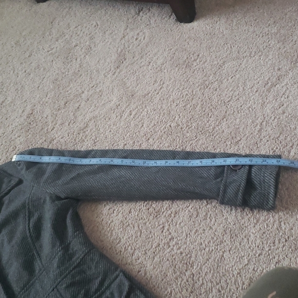 Clssic XXI s vertical stripes pocket & button details slight puff sleeve - Picture 11 of 13